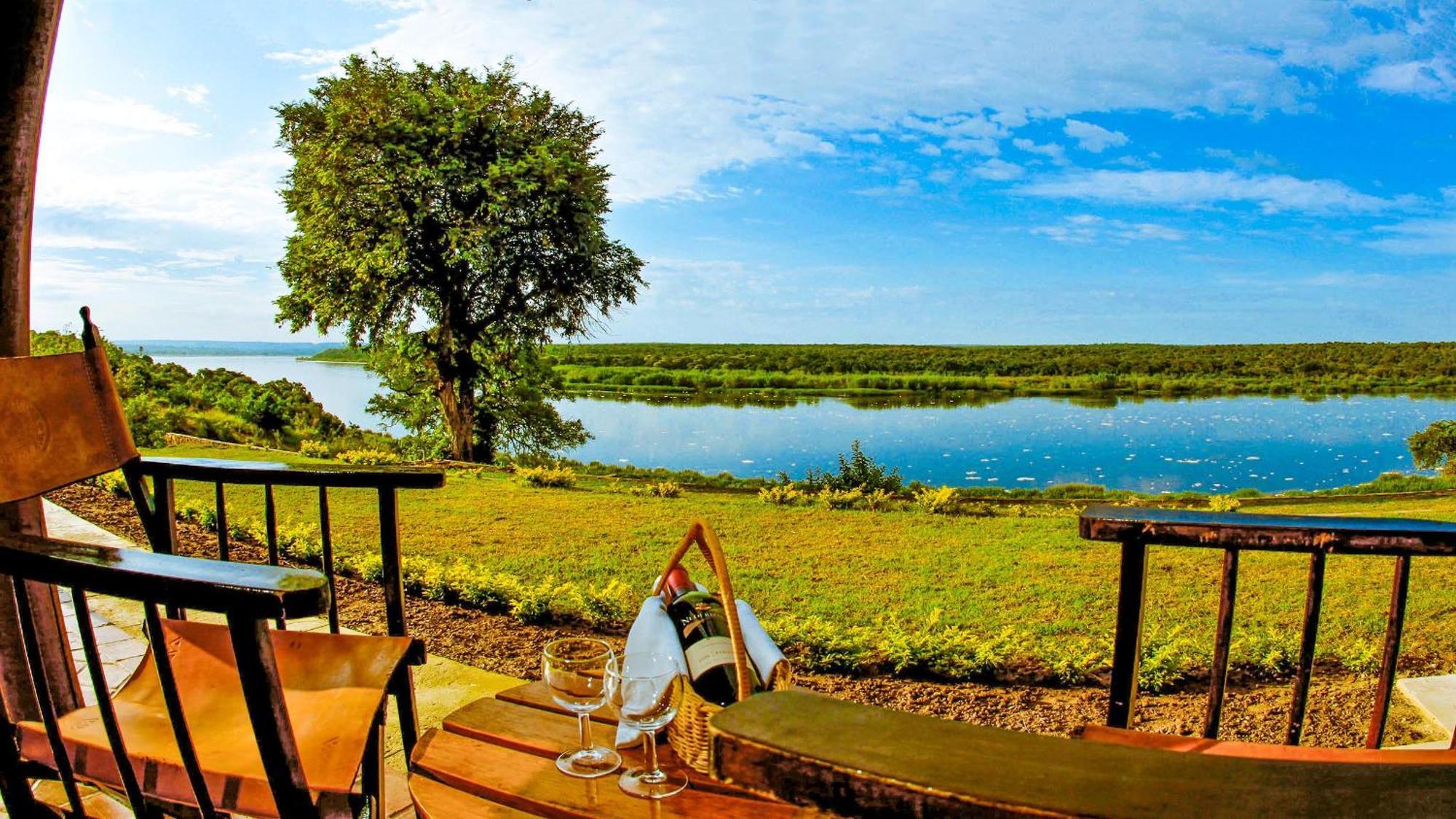 Paraa Safari Lodge Екстериор снимка